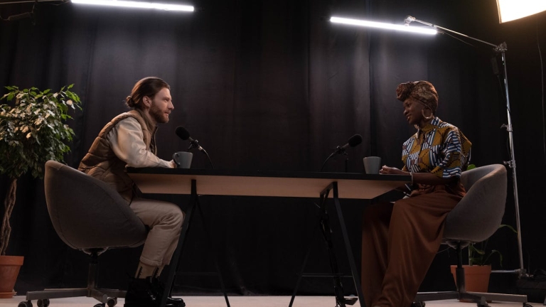 pexels-cottonbro-podcasts